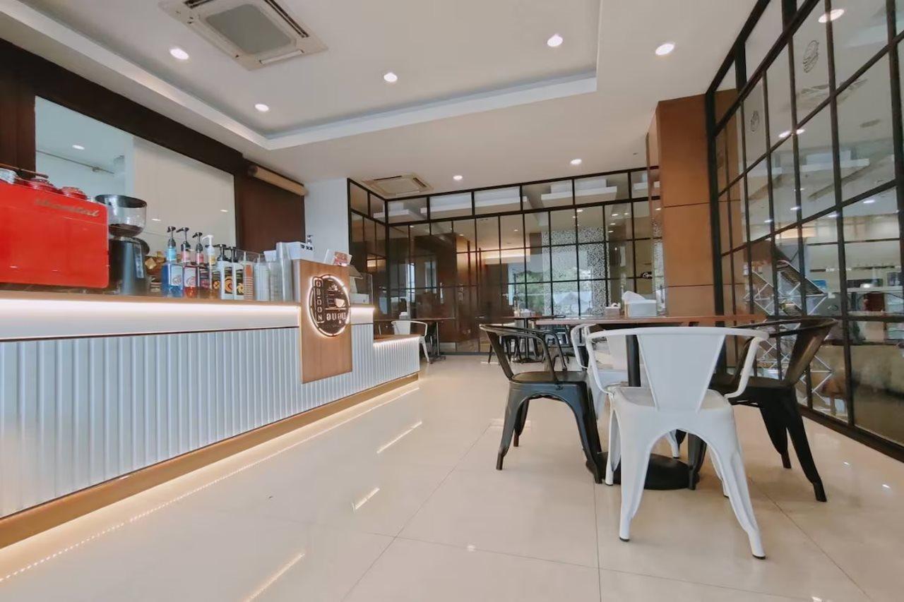 At 115 By Rompo Mansion Khách sạn 3*
