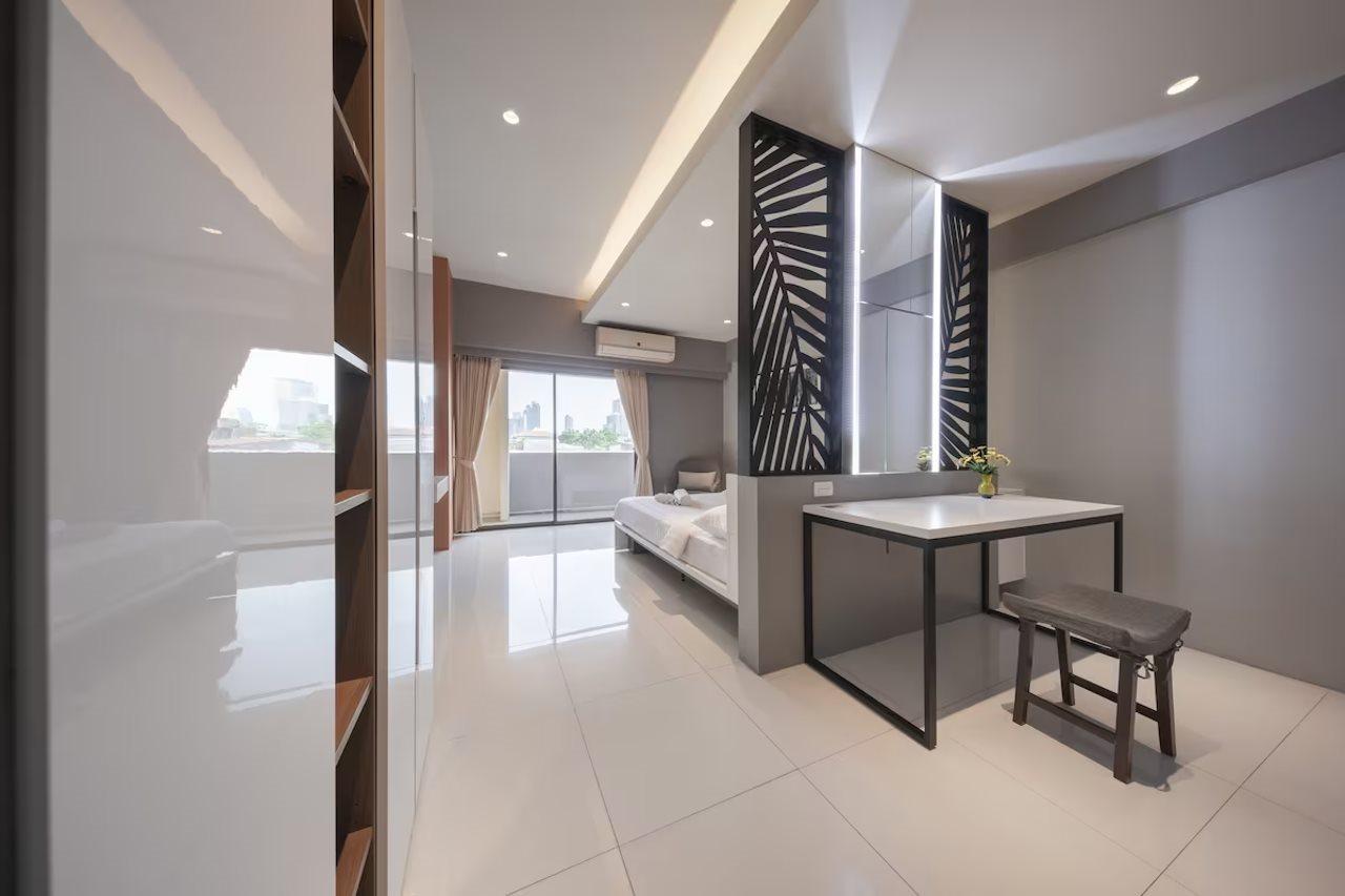 At 115 By Rompo Mansion Bangkok